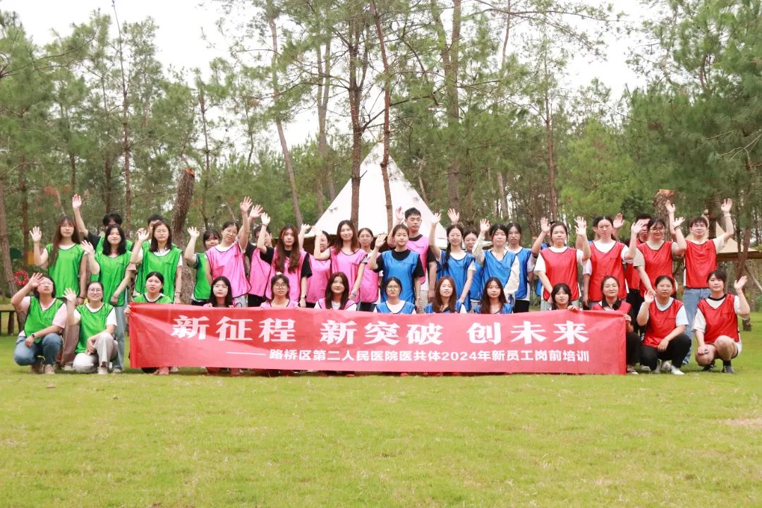 d7098e771326404bf0f7508b0fef405b.jpg