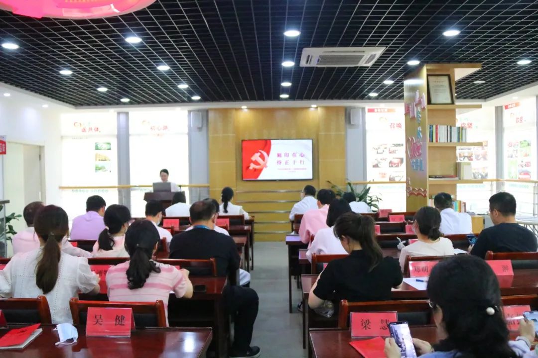 94f393fd42bde10ac865778bf1a212e2.jpg